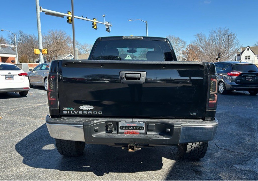 2011 Chevrolet Silverado 1500 Image 4