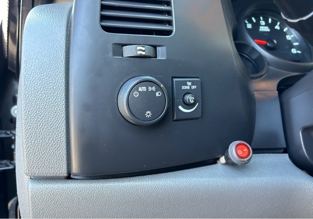 2011 Chevrolet Silverado 1500 Image 10