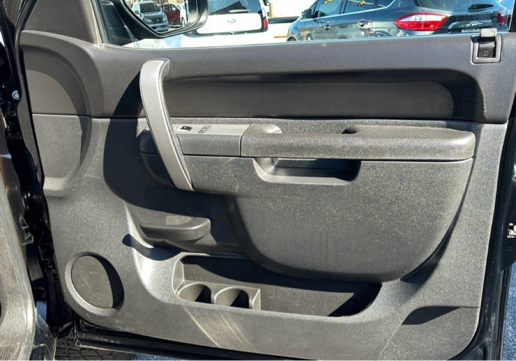 2011 Chevrolet Silverado 1500 Image 18