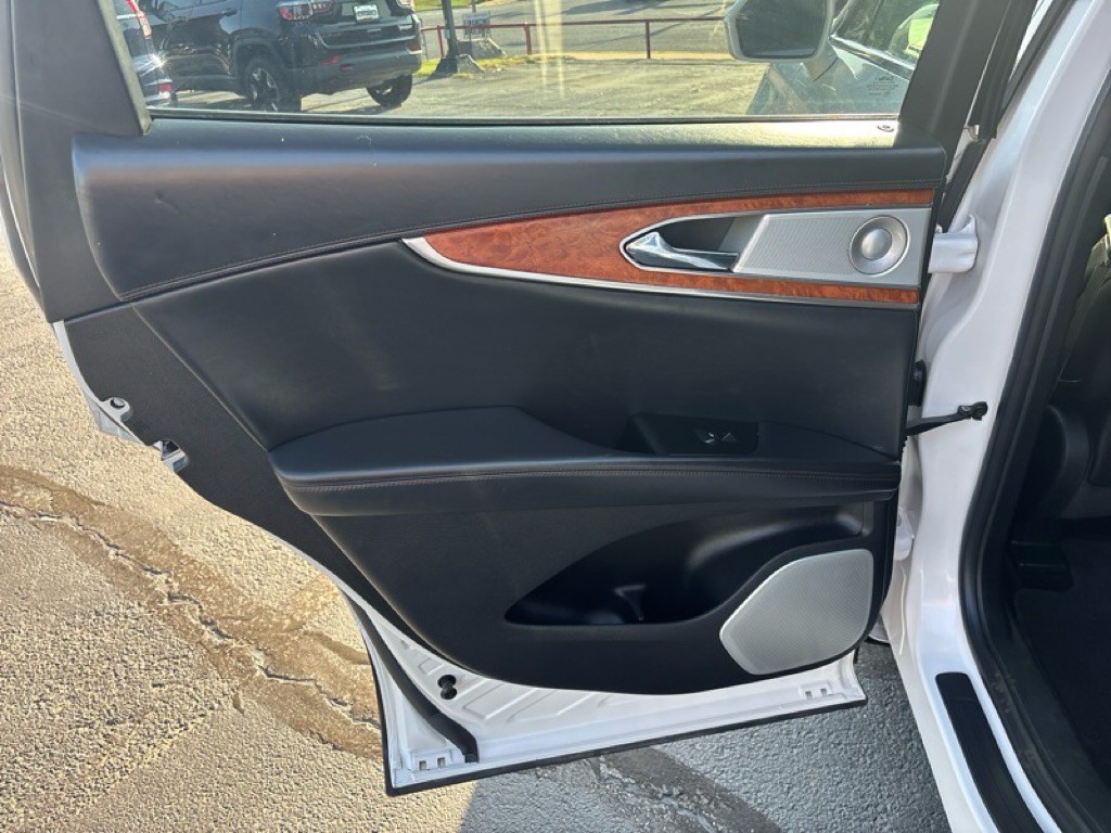 2017 Lincoln MKX Image 21