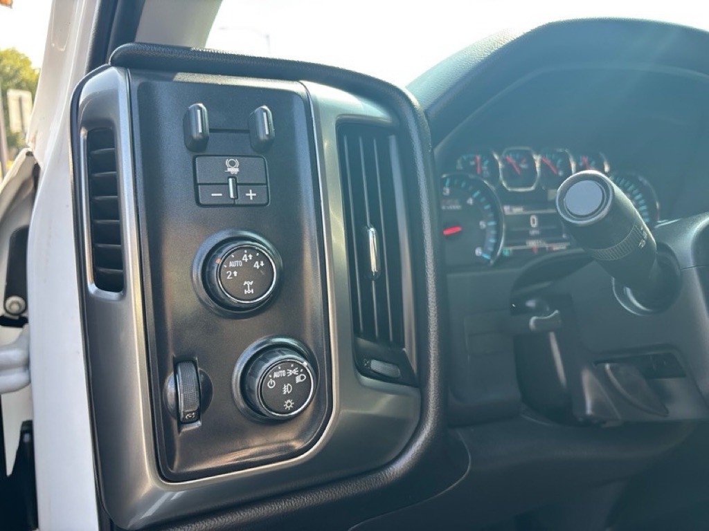 2015 Chevrolet Silverado 1500 Image 11