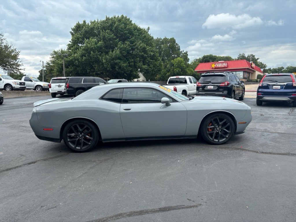2015 Dodge Challenger Image 6