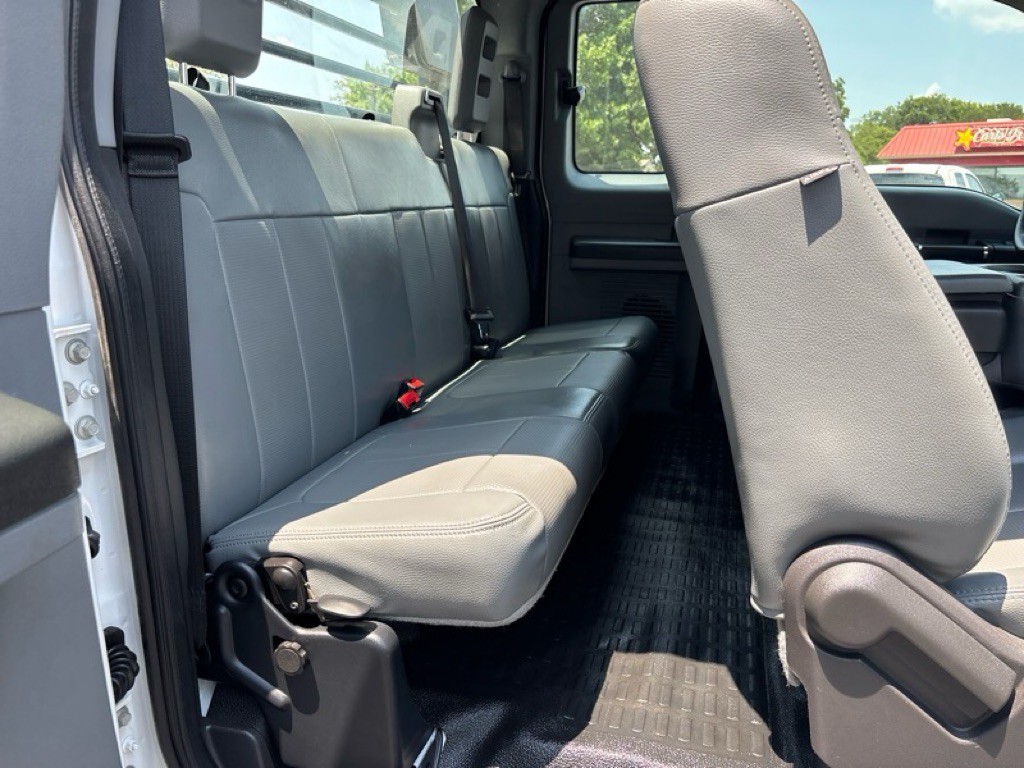 2012 Ford F-350 Image 18