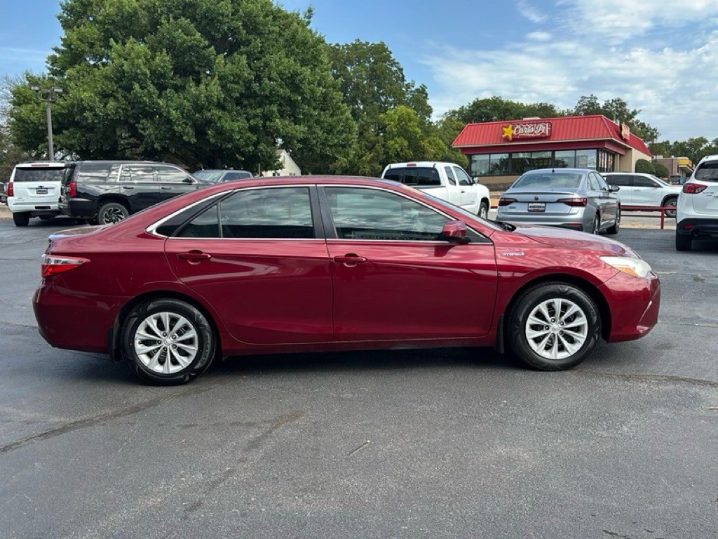 2017 Toyota Camry Image 6