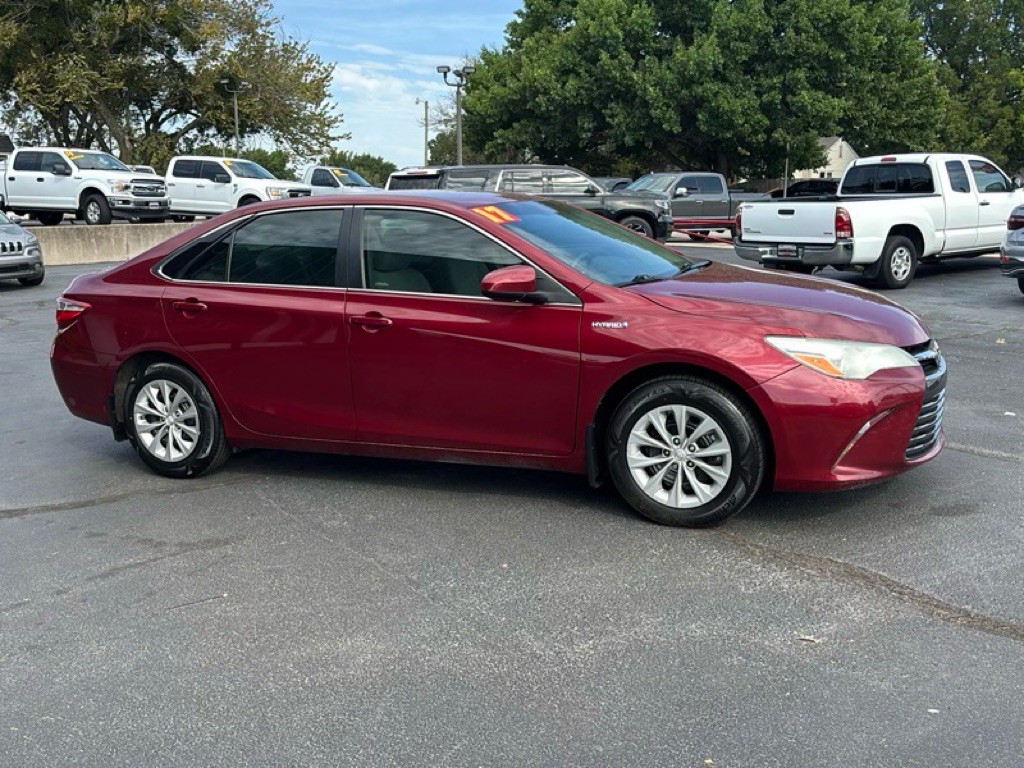 2017 Toyota Camry Image 7
