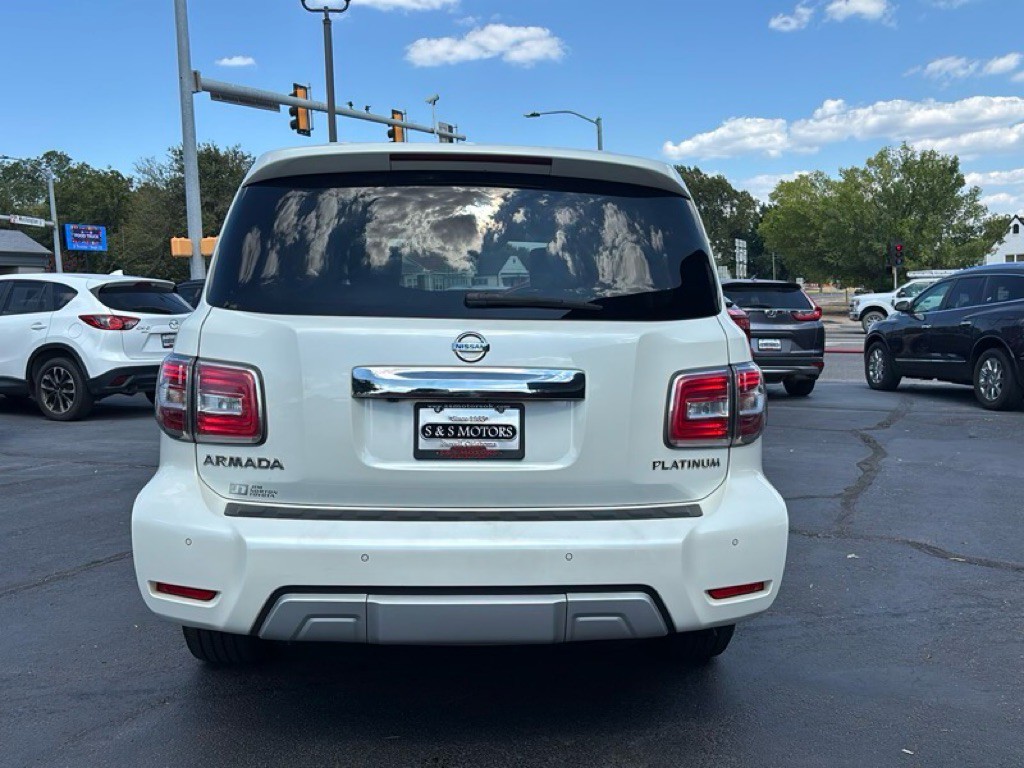 2018 Nissan Armada Image 4