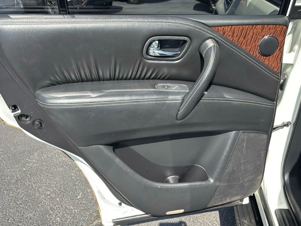 2018 Nissan Armada Image 21