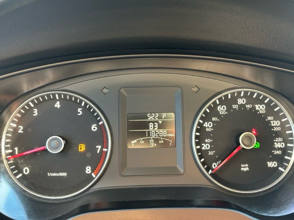 2013 Volkswagen Jetta Image 11