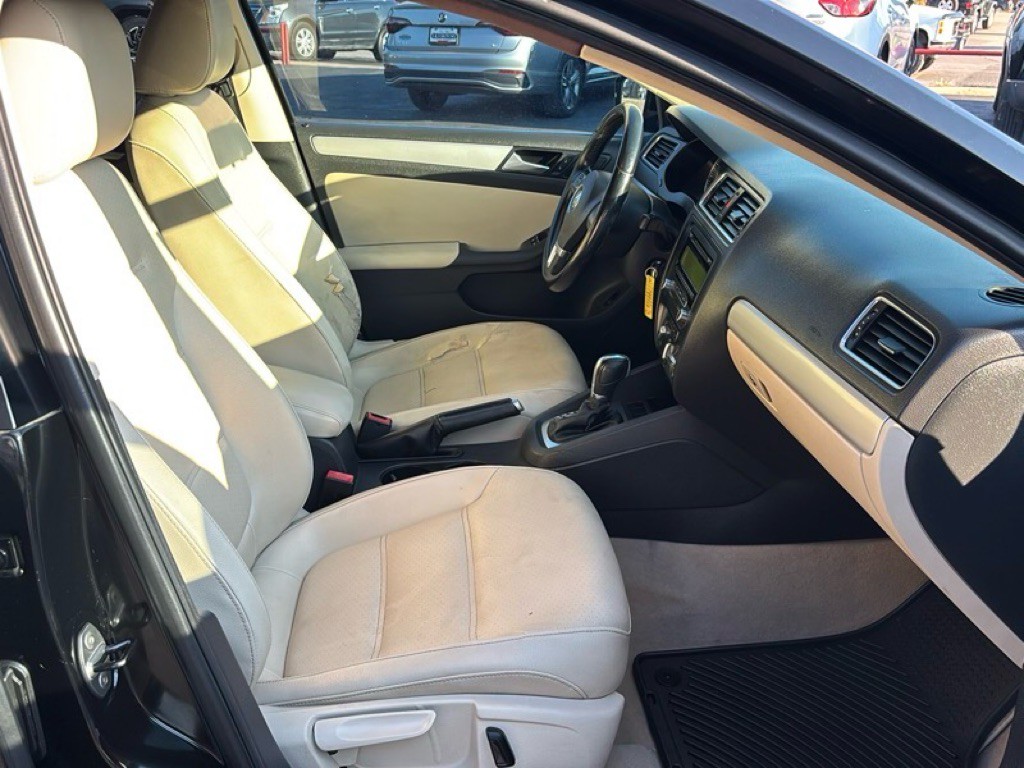 2013 Volkswagen Jetta Image 20