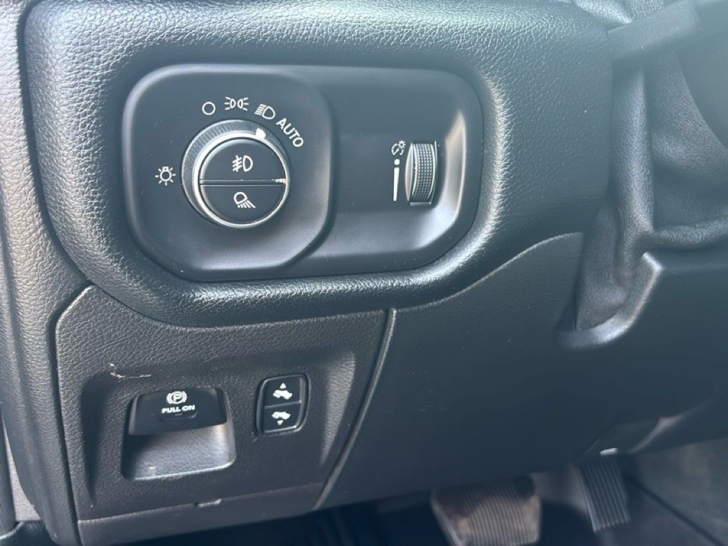 2021 RAM 1500 Image 11