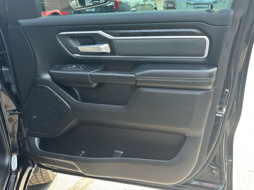 2021 RAM 1500 Image 24