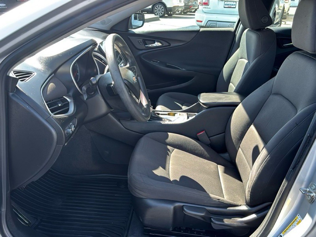 2021 Chevrolet Malibu Image 9