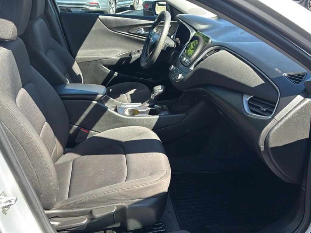 2021 Chevrolet Malibu Image 20