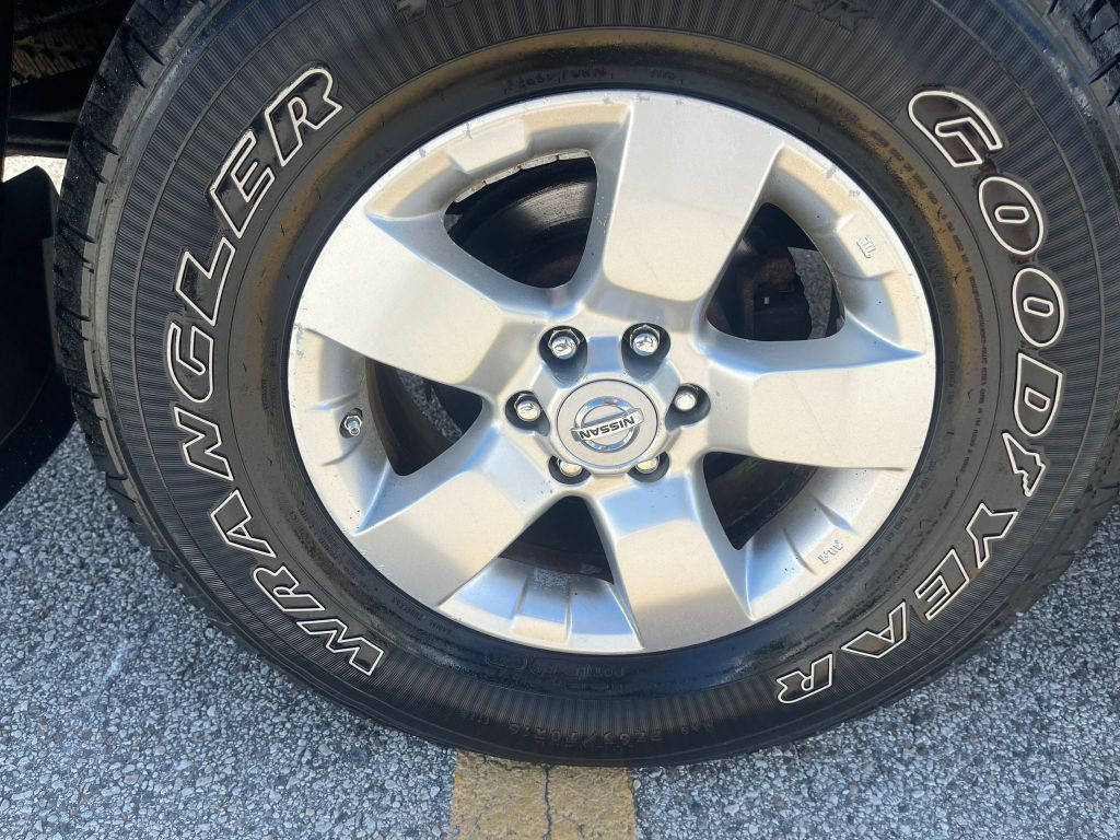 2012 Nissan Frontier Image 13