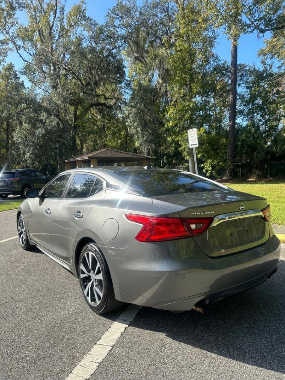 2017 Nissan Maxima Image 9