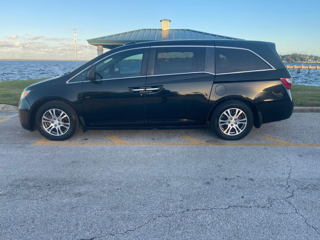 2011 Honda Odyssey Image 9