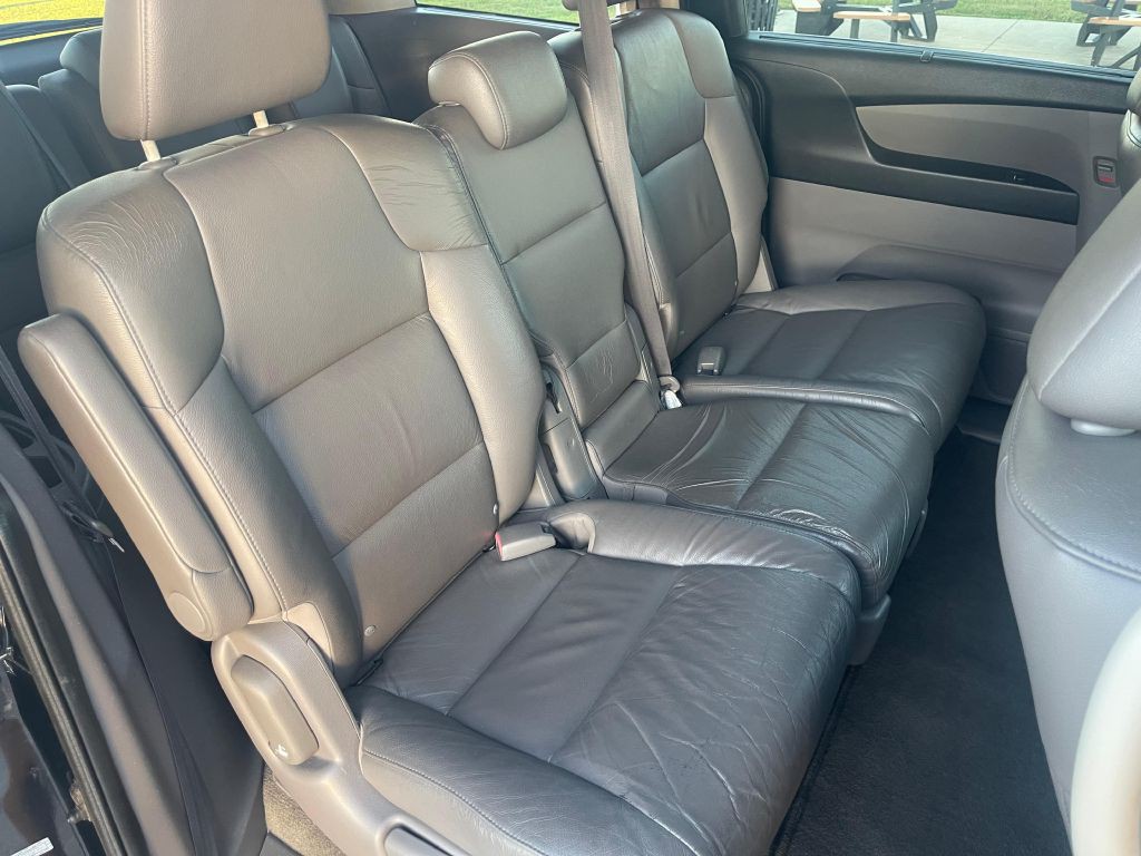 2011 Honda Odyssey Image 10