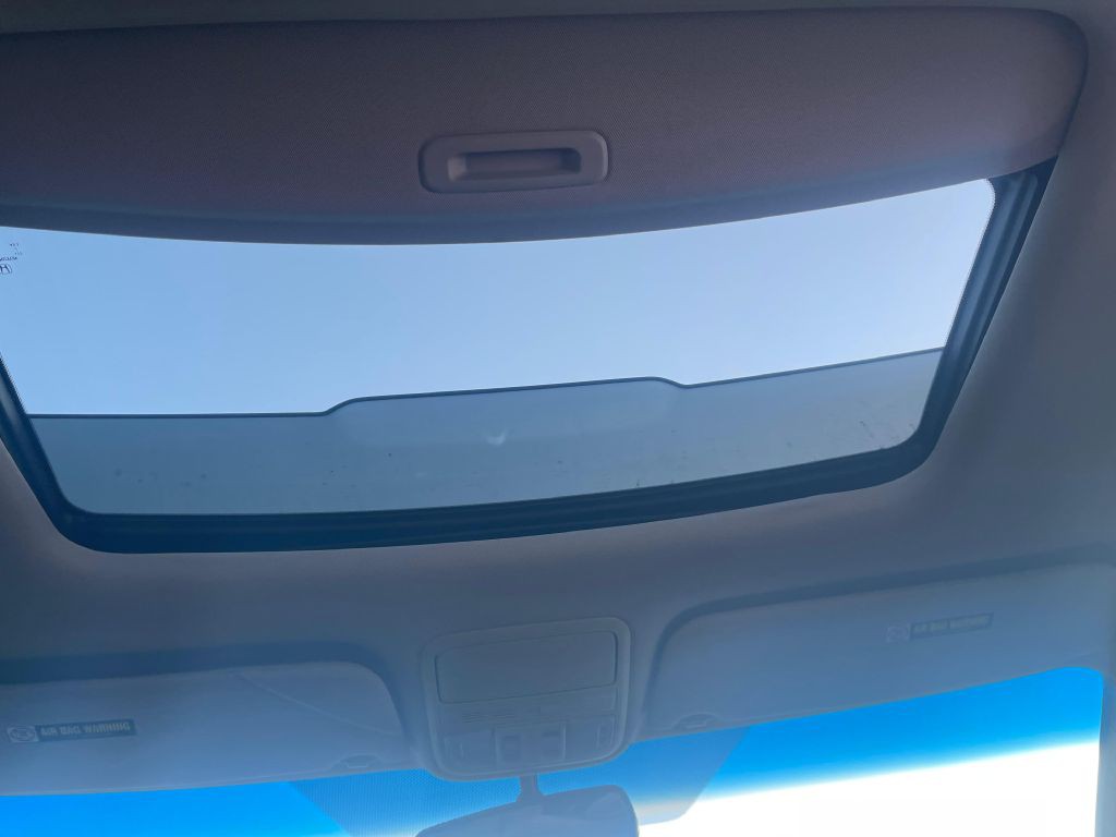 2011 Honda Odyssey Image 12