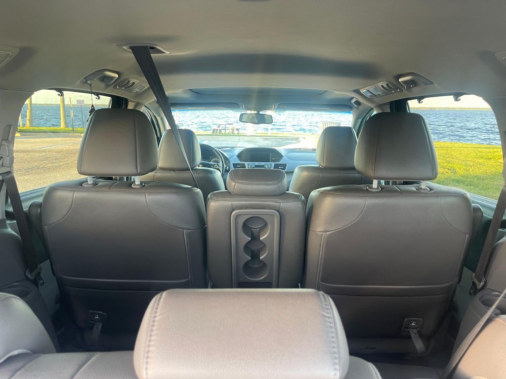 2011 Honda Odyssey Image 19