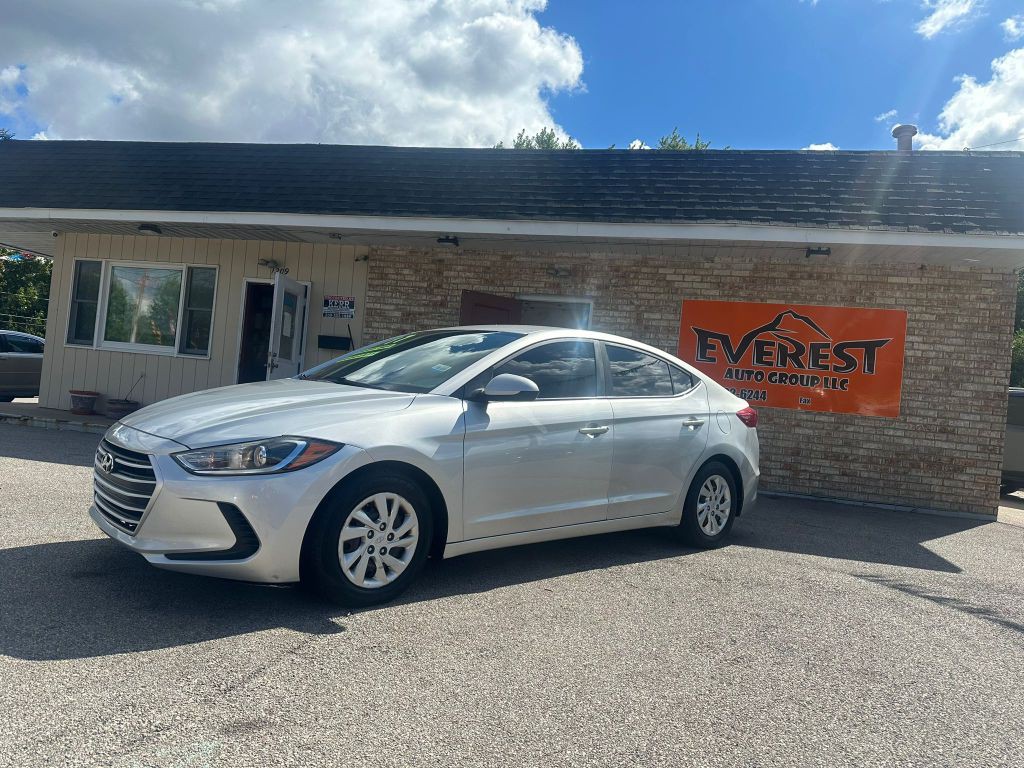 2017 Hyundai Elantra Image 3