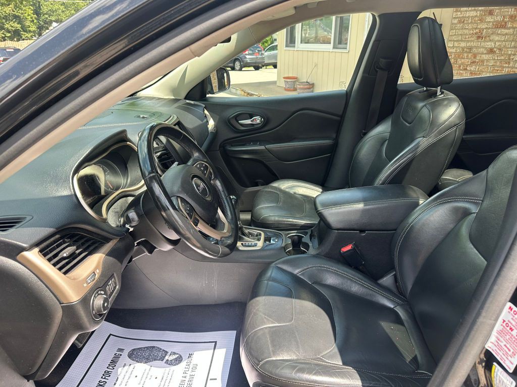 2016 Jeep Cherokee Image 9