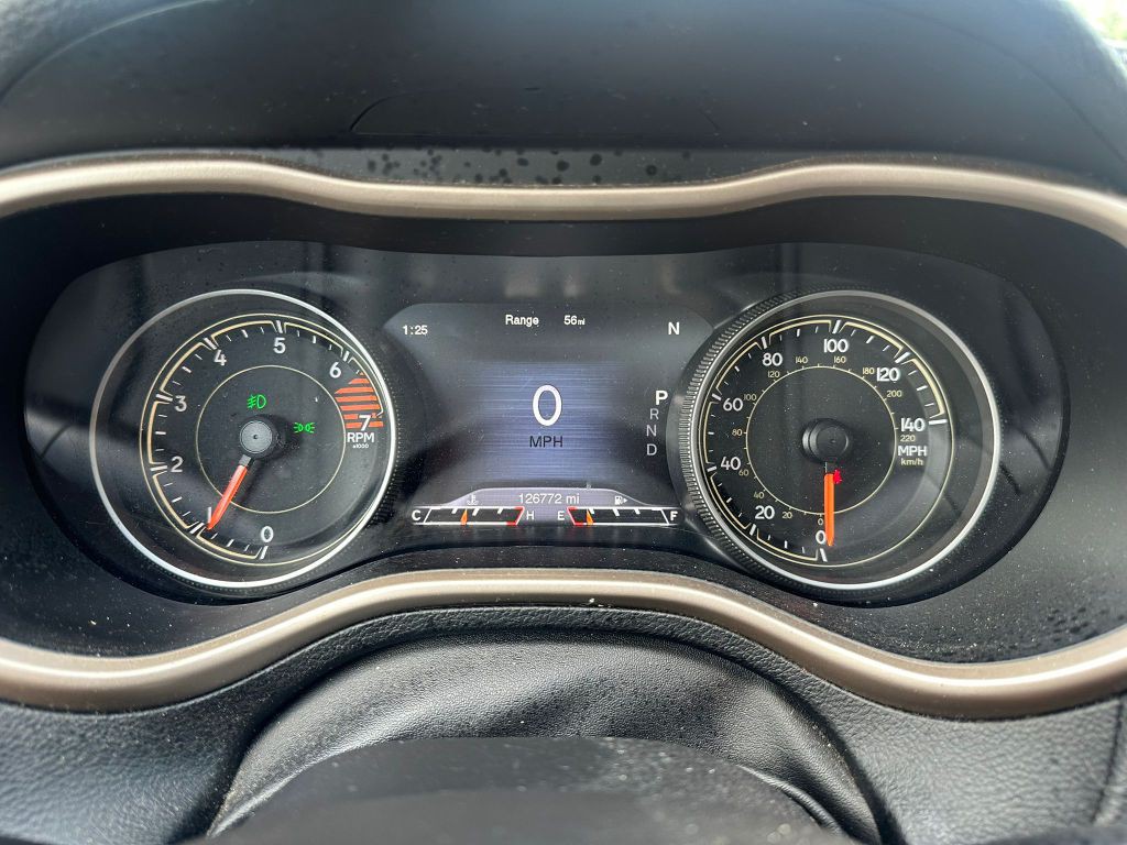 2016 Jeep Cherokee Image 10