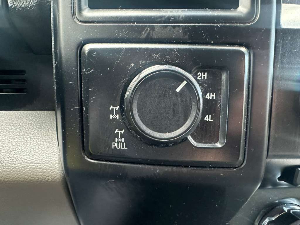 2015 Ford F-150 Image 9