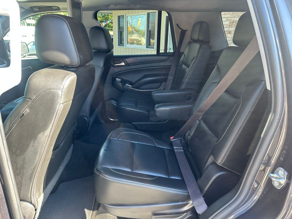 2017 Chevrolet Tahoe Image 6