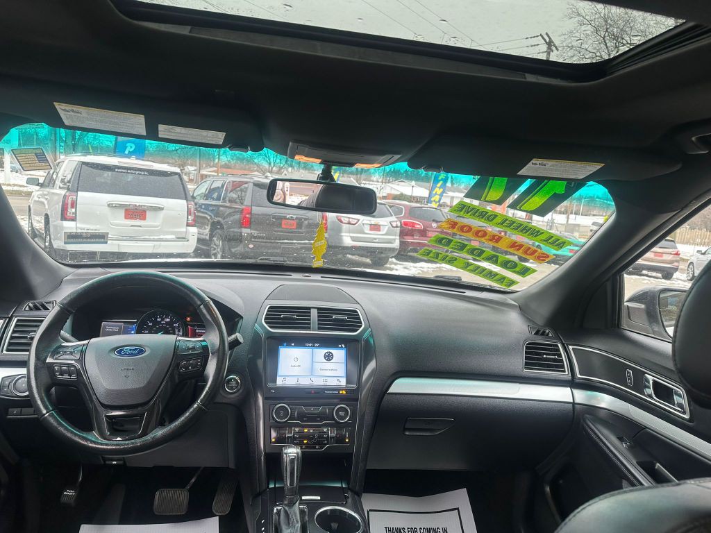 2017 Ford Explorer Image 10