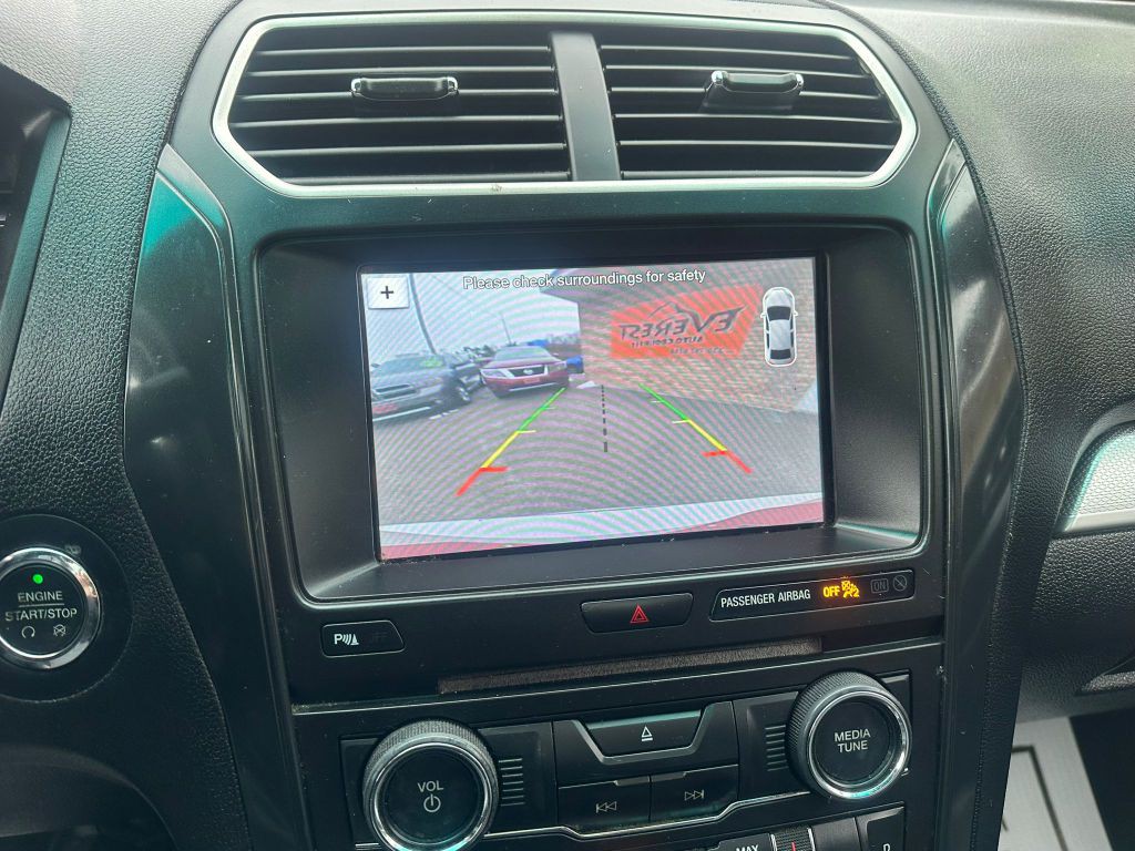 2017 Ford Explorer Image 13