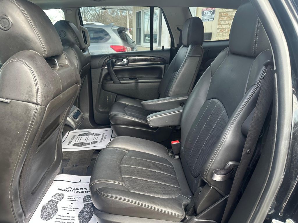 2017 Buick Enclave Image 8