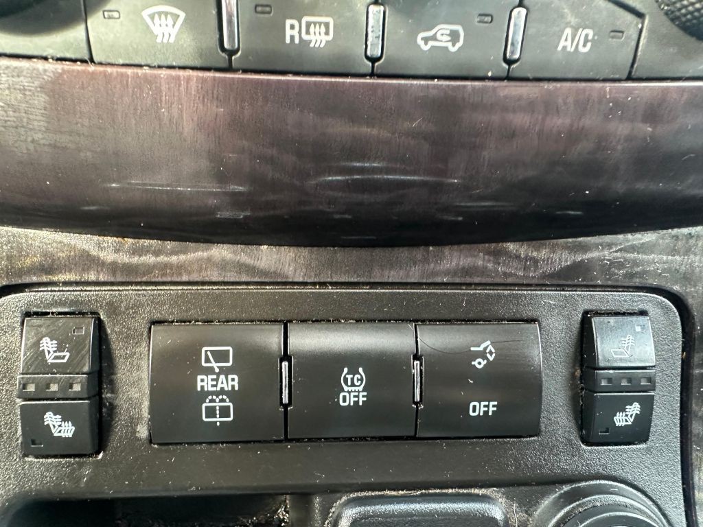 2017 Buick Enclave Image 16