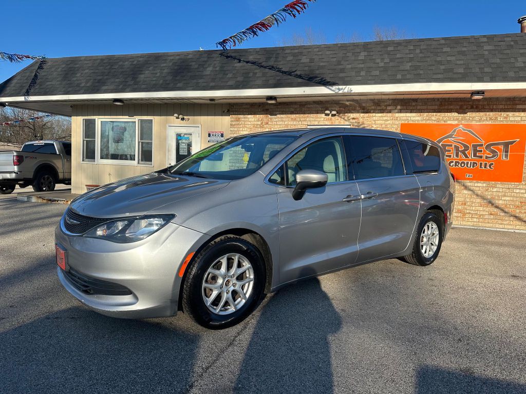 2017 Chrysler Pacifica Image 3