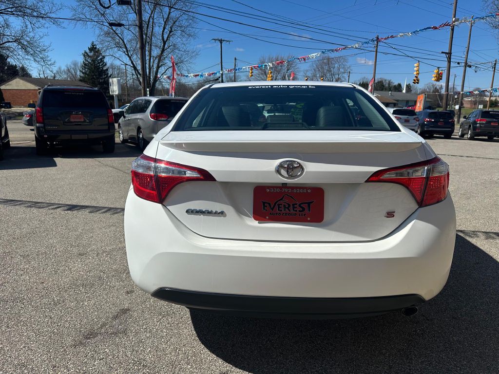 2015 Toyota Corolla Image 4
