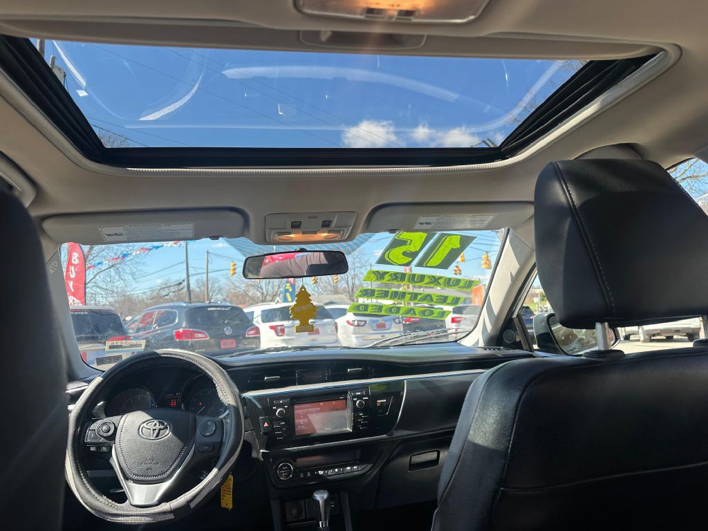 2015 Toyota Corolla Image 7