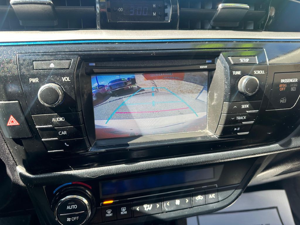 2015 Toyota Corolla Image 11