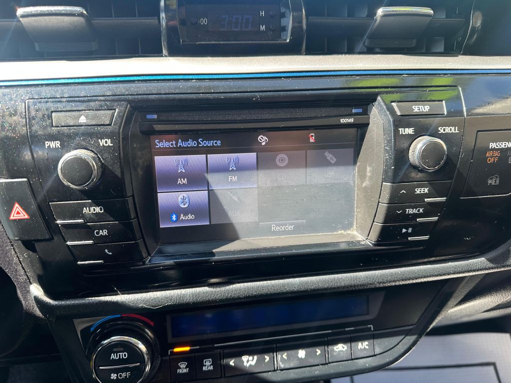 2015 Toyota Corolla Image 12