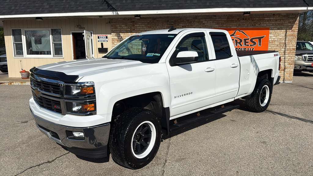 2015 Chevrolet Silverado 1500 Image 2