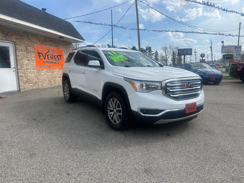 2017 GMC Acadia Image 2