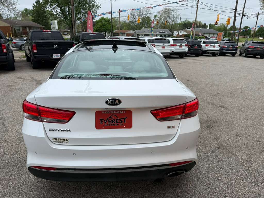 2018 Kia Optima Image 4