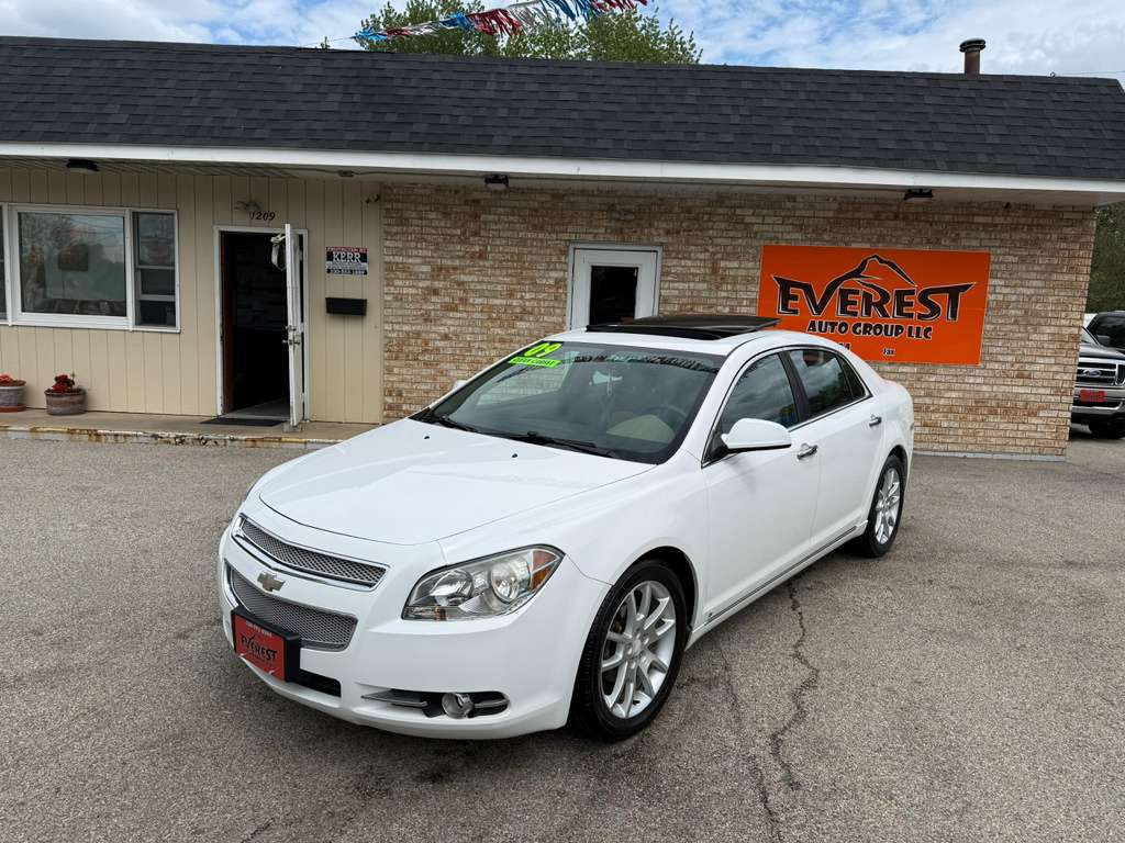 2009 Chevrolet Malibu Image 2
