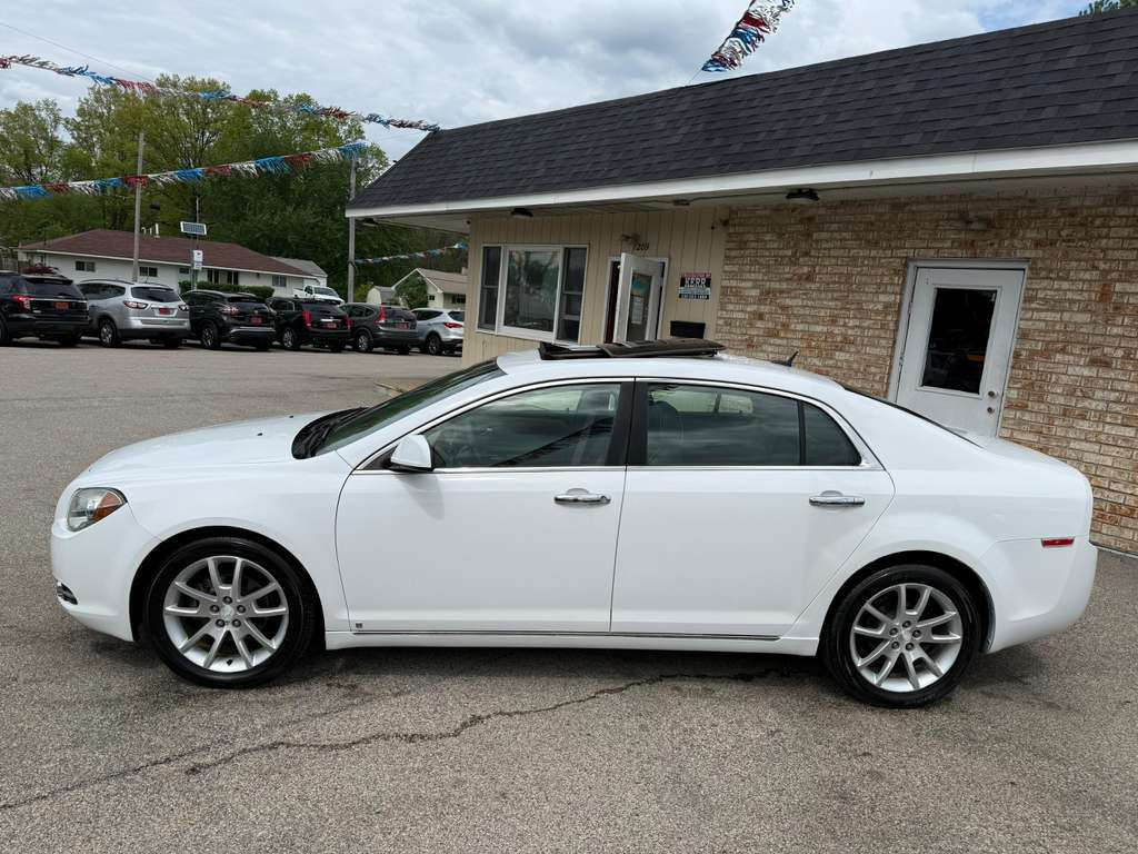 2009 Chevrolet Malibu Image 3