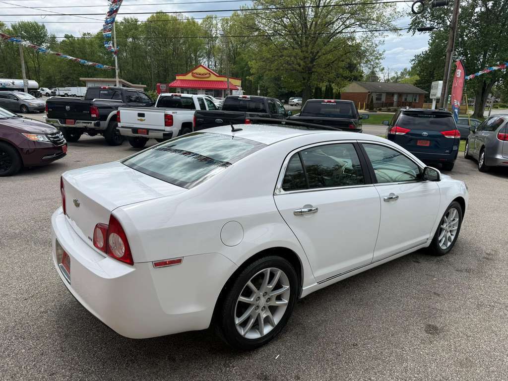 2009 Chevrolet Malibu Image 4
