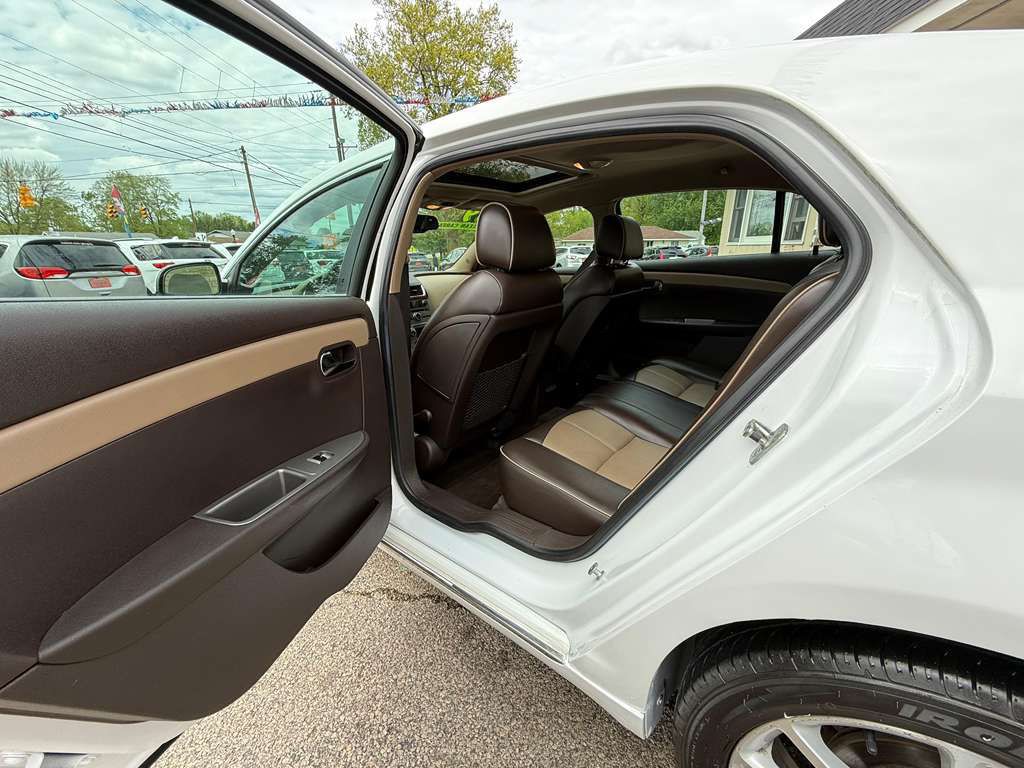 2009 Chevrolet Malibu Image 9