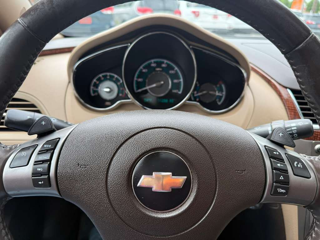 2009 Chevrolet Malibu Image 11