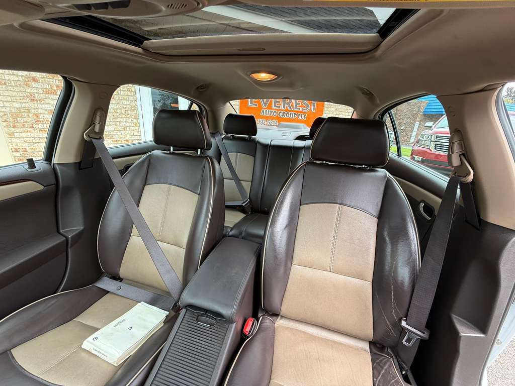 2009 Chevrolet Malibu Image 14