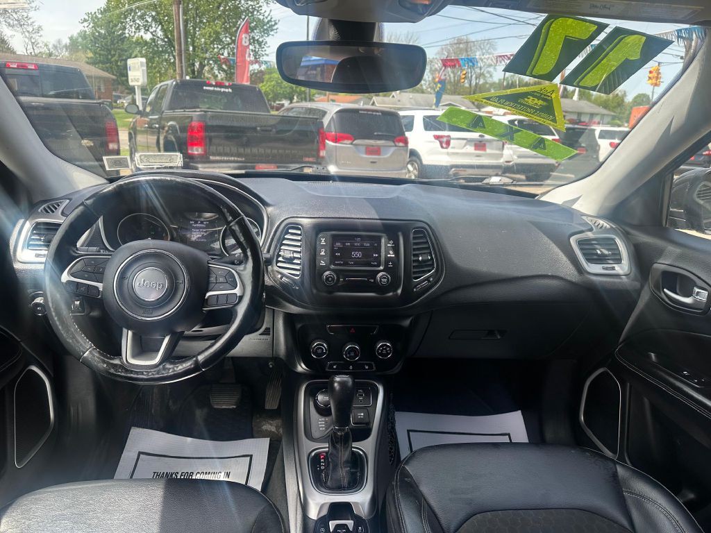 2017 Jeep Compass Image 9