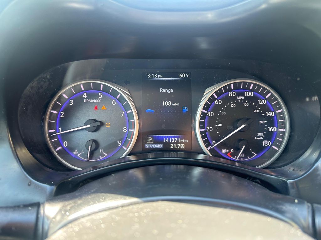 2015 INFINITI Q50 Image 10