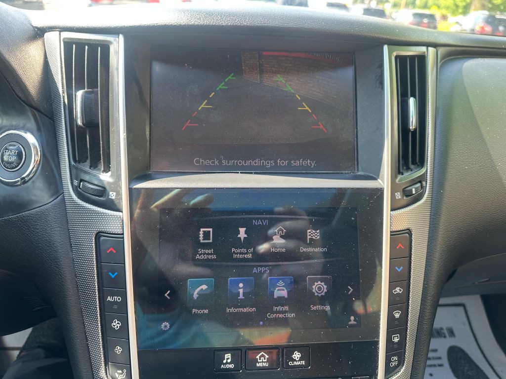 2015 INFINITI Q50 Image 12