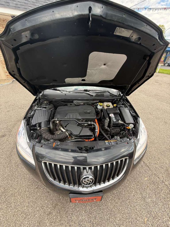2012 Buick Regal Image 6